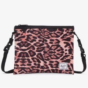Herschel Supply Co leopard print Alder bag